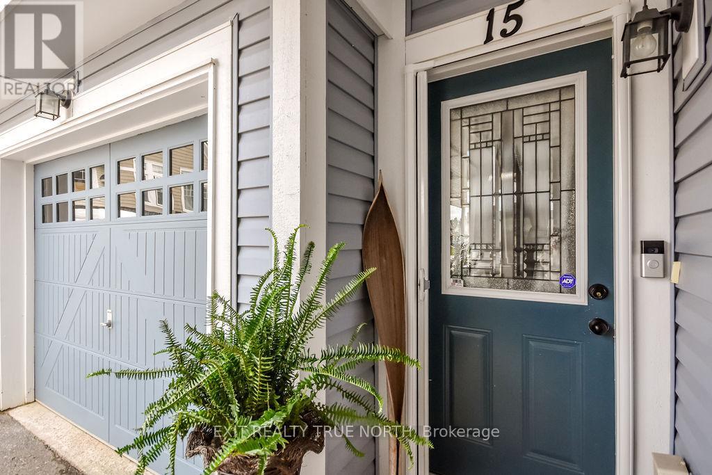 15 CARNOUSTIE LANE - Photo 2