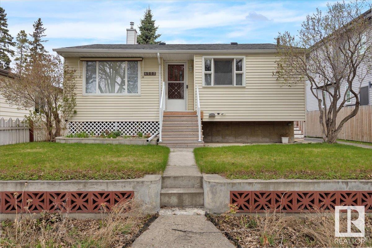 4222 113 AV NW