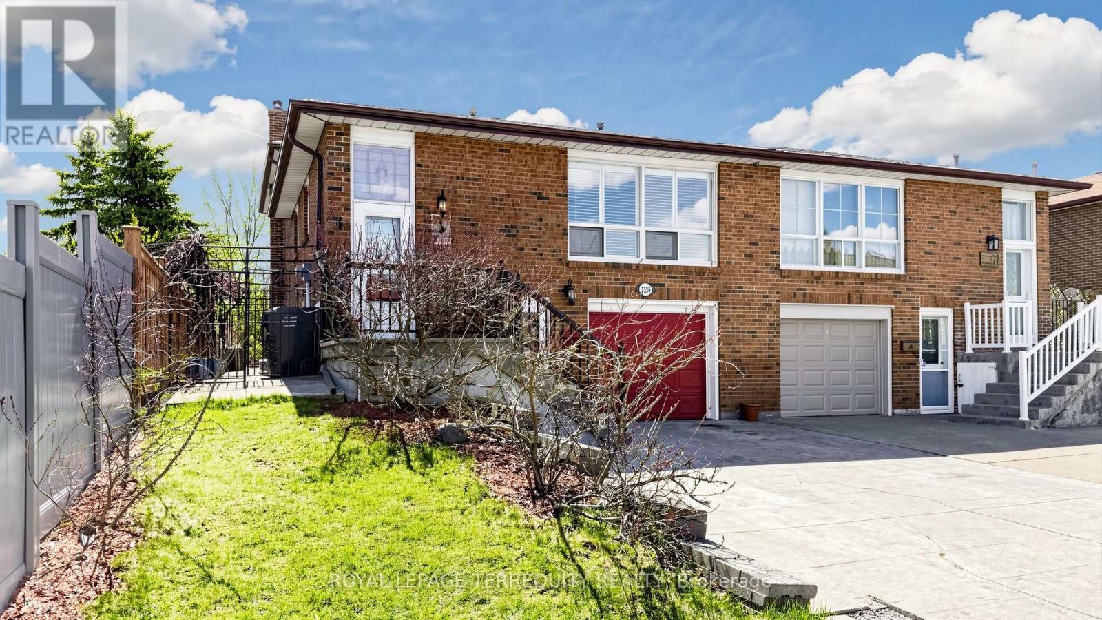 2526 KINGSBERRY CRESCENT