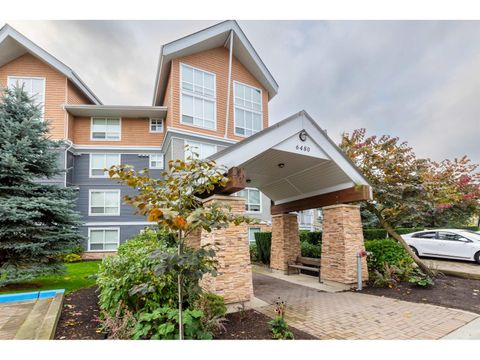 112 6480 194 STREET Surrey BC V4N6J9