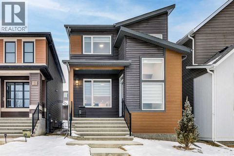 184 Rowmont Boulevard NW Calgary AB T3L0H3