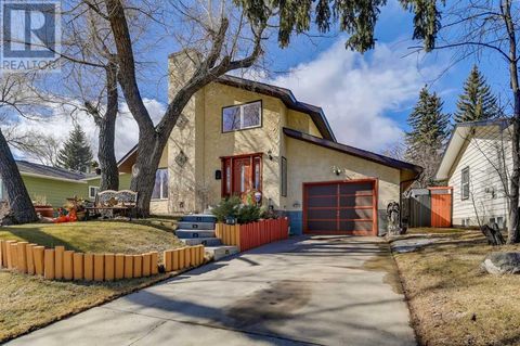 459 Cantrell Drive SW Calgary AB T2W2K8