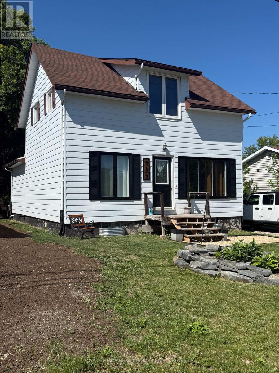 433 ALBERT STREET