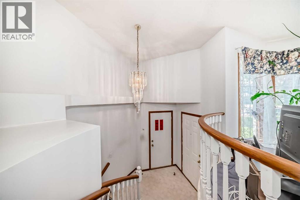 28 Harvest Oak Drive NE