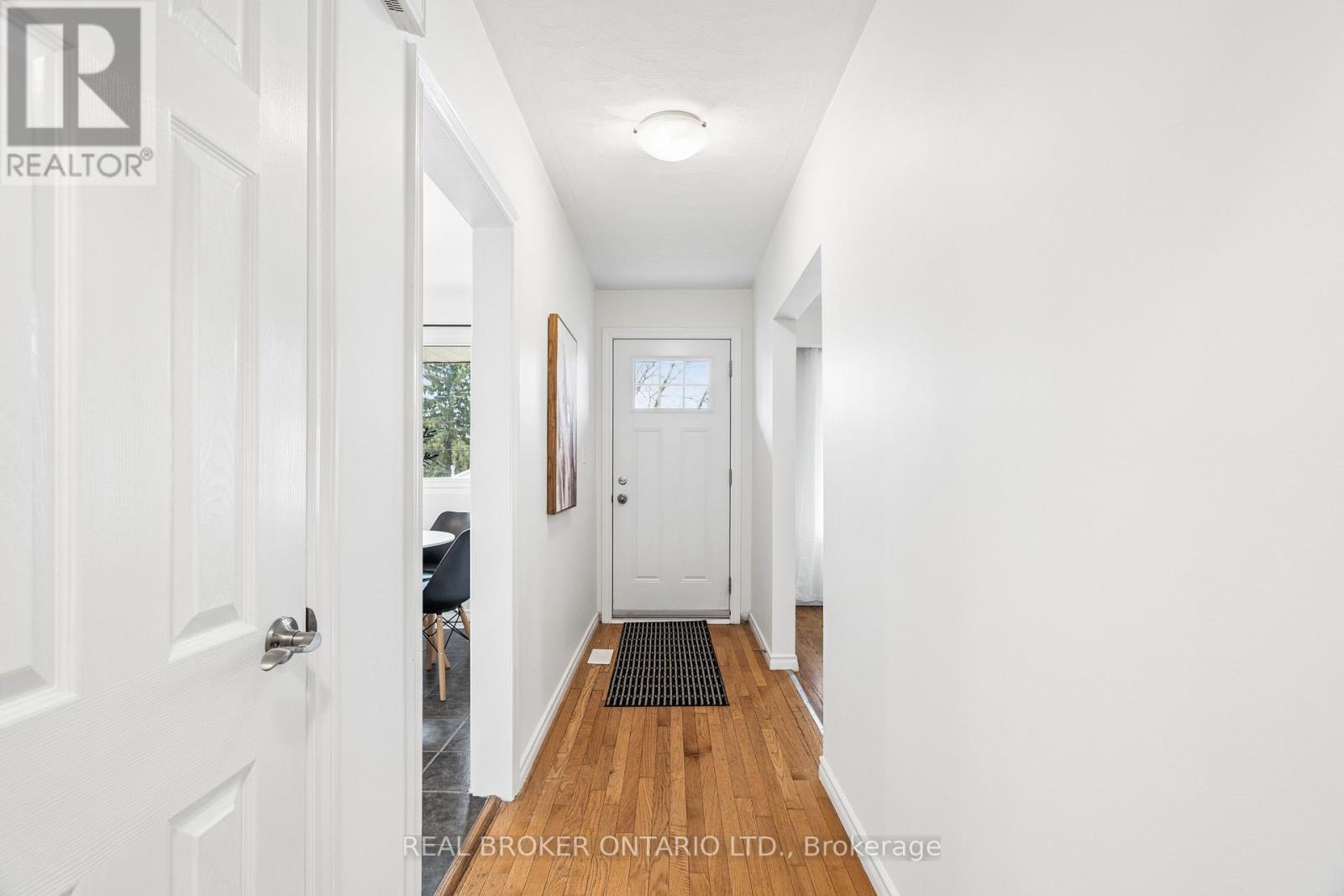 23 KNIGHTSWOOD BOULEVARD