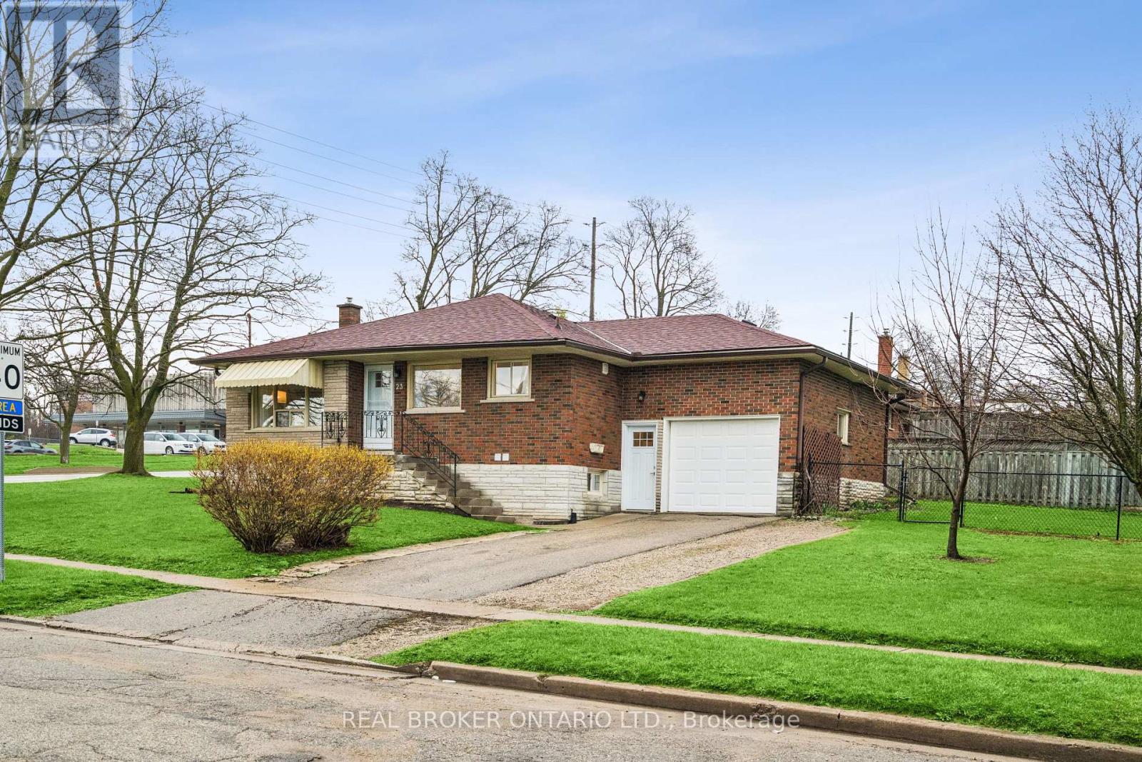 23 KNIGHTSWOOD BOULEVARD