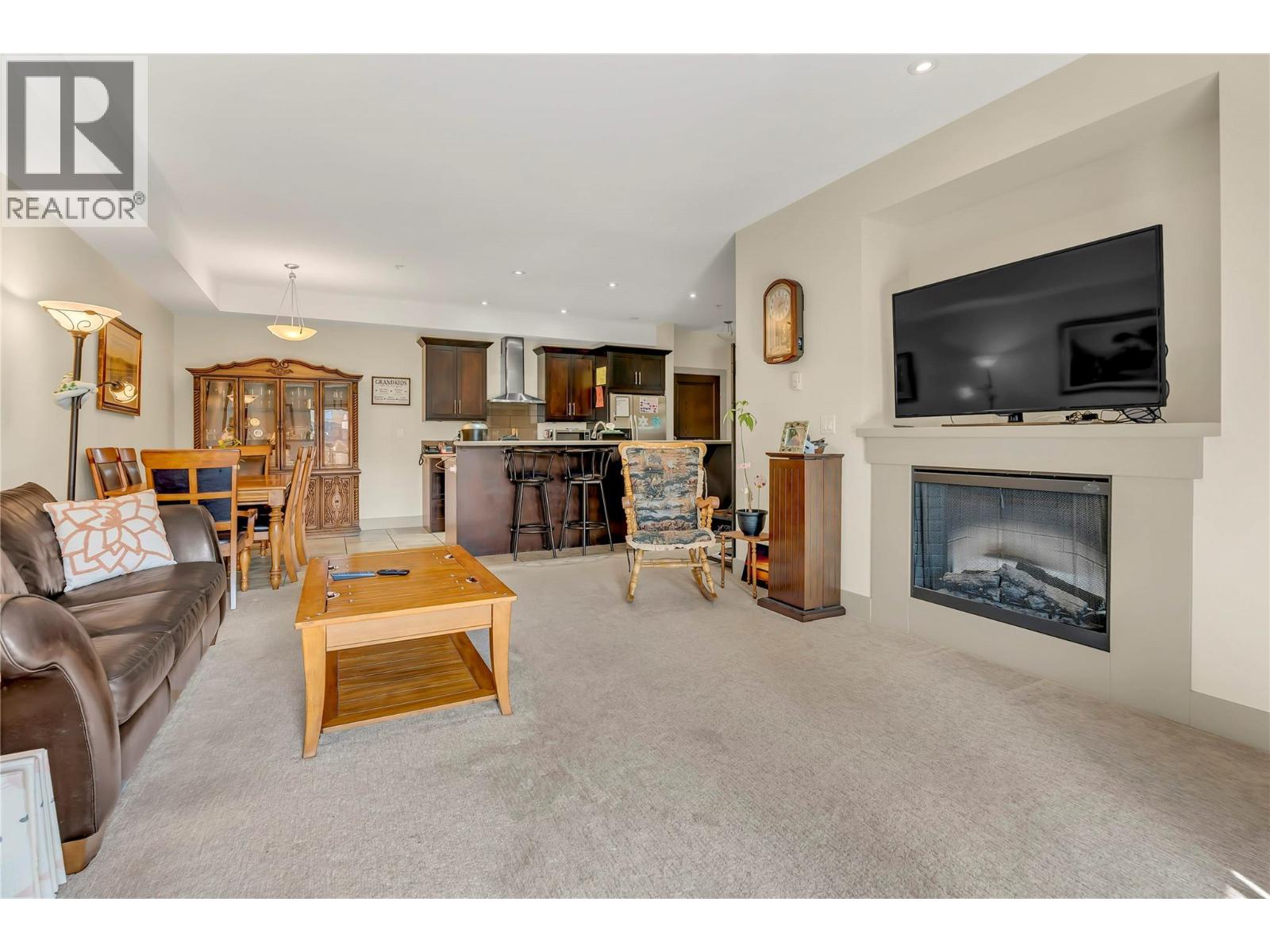 250 Waterford Avenue Unit# 208