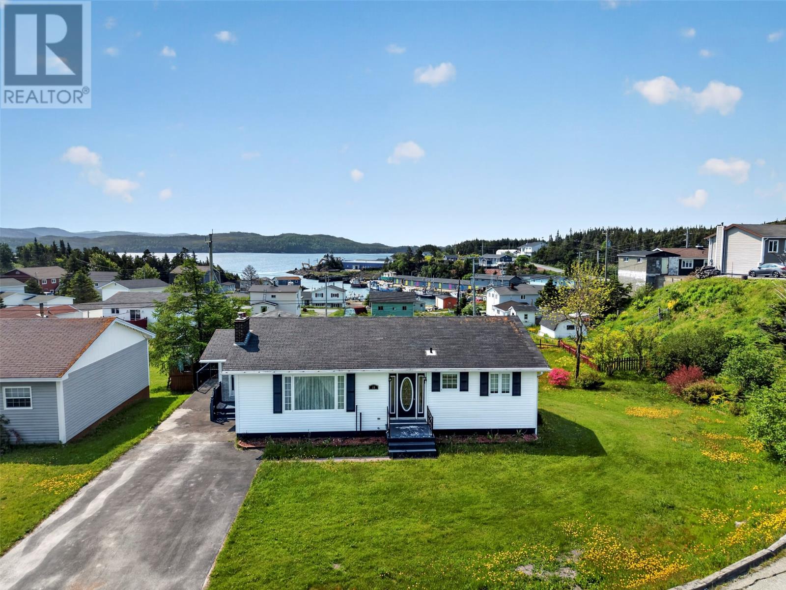 15 Bayview Drive