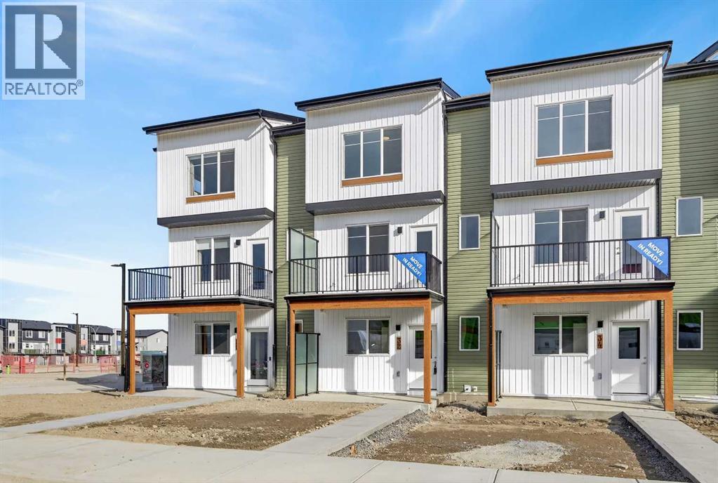 32 Red Embers Plaza NE