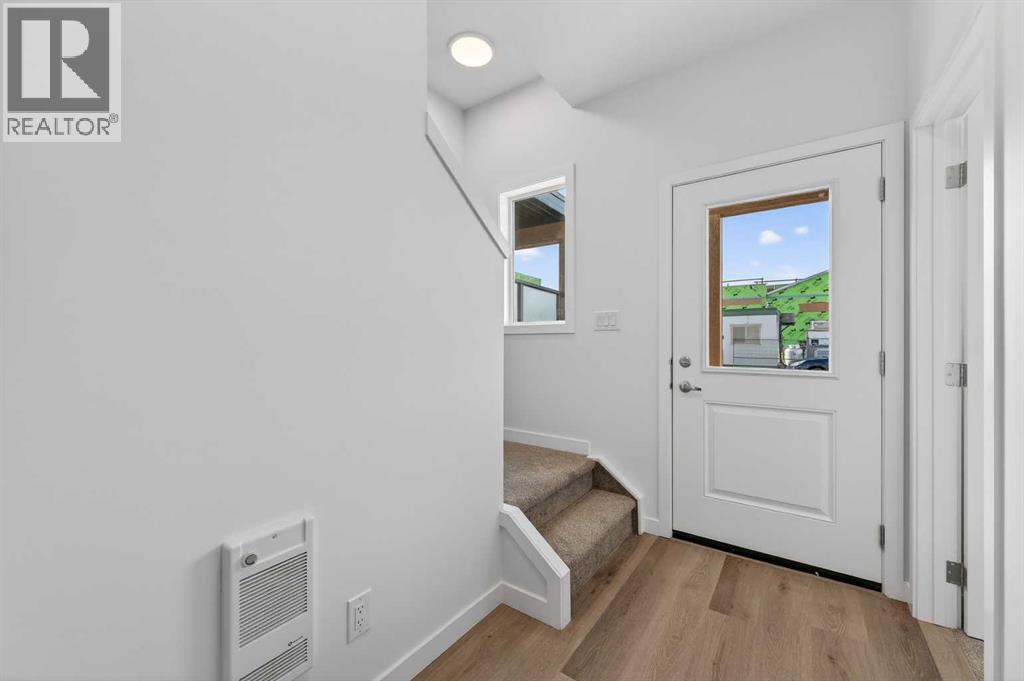 32 Red Embers Plaza NE