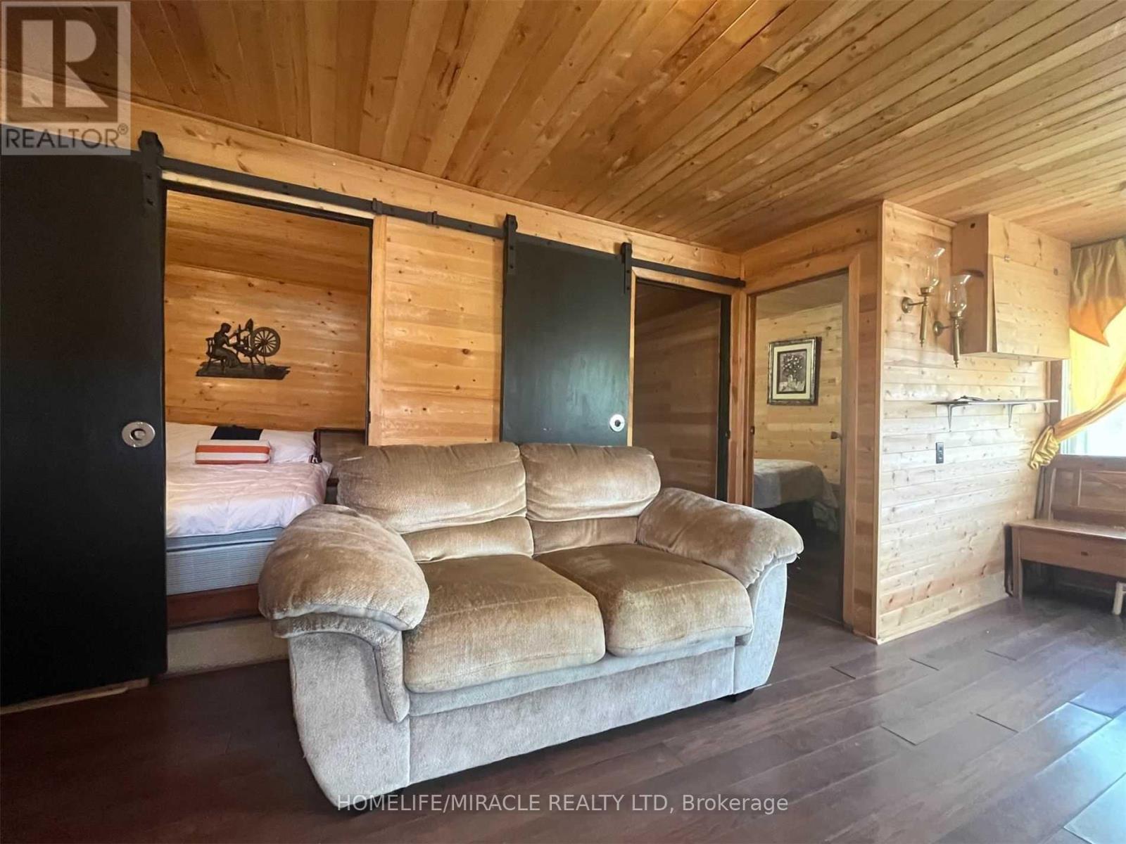 1 & 2 - 211 DUNNETTE LANDING ROAD
