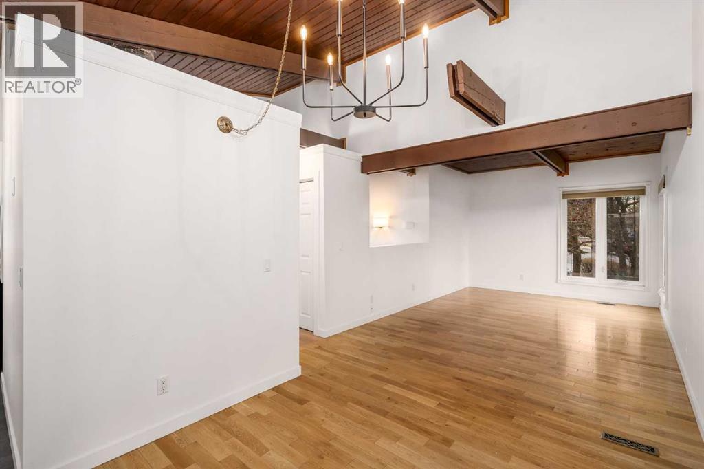 15 A Arlington Bay SE