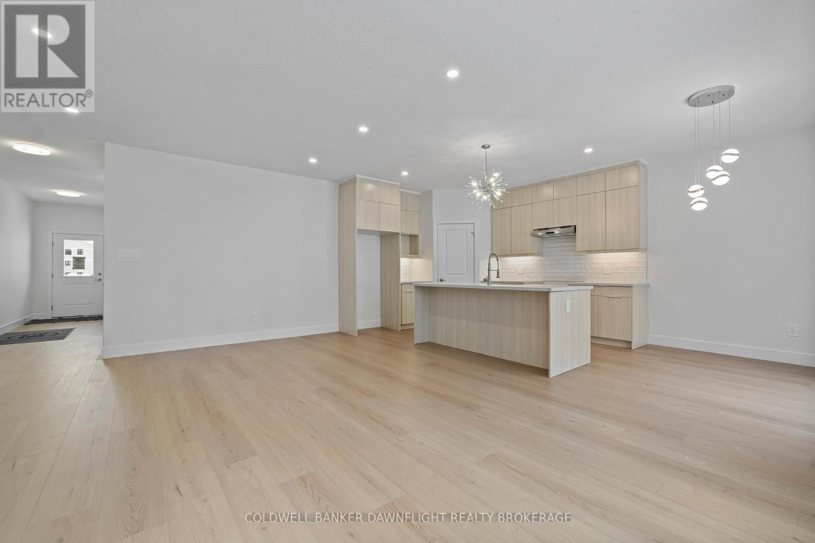 56 MOONLIGHT COURT