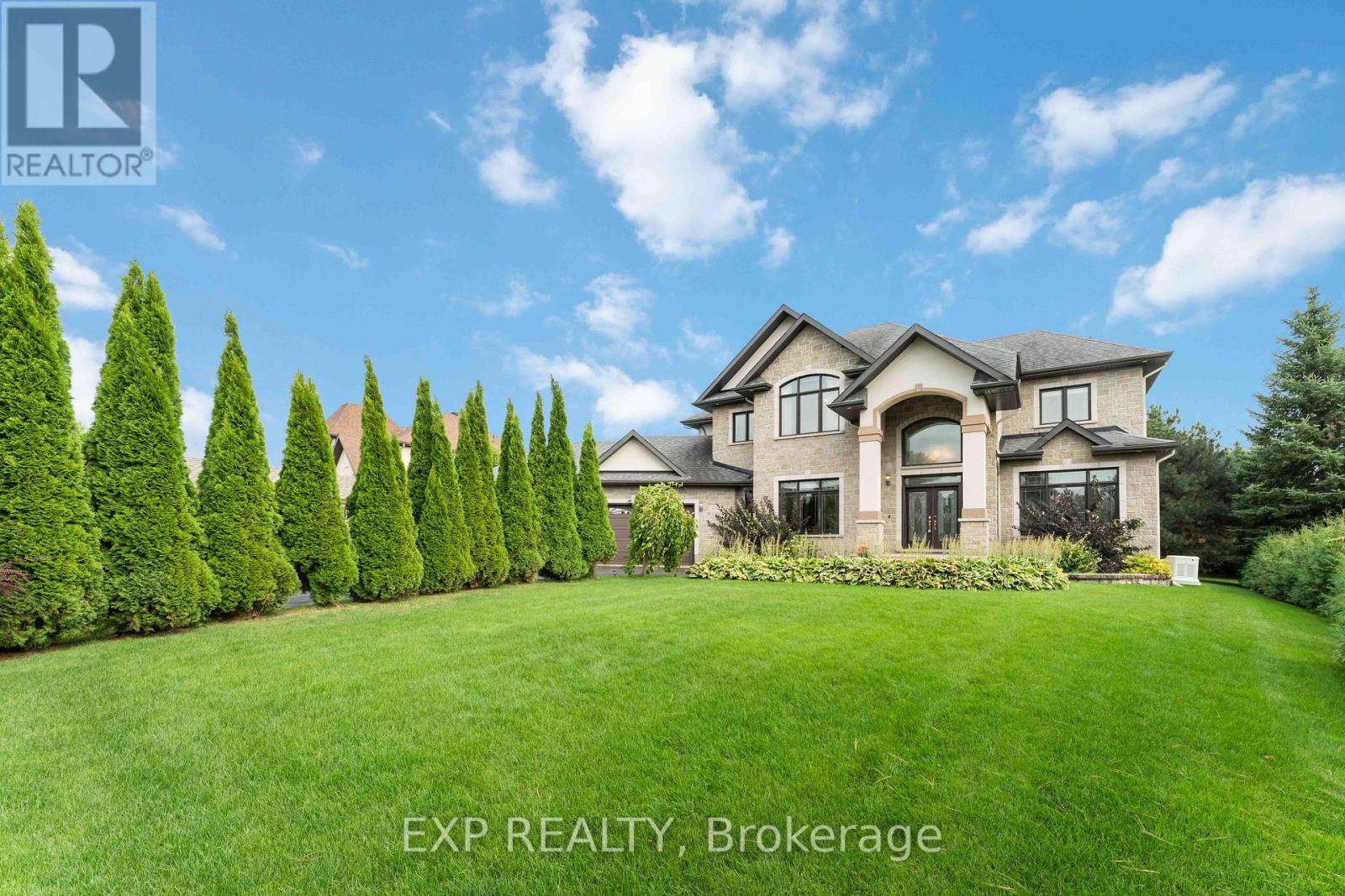 6984 LAKES PARK DRIVE