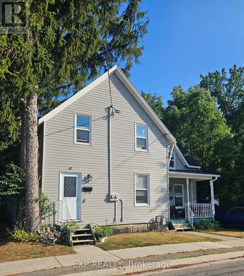 33-35 HAVELOCK STREET Brockville ON K6V4L8