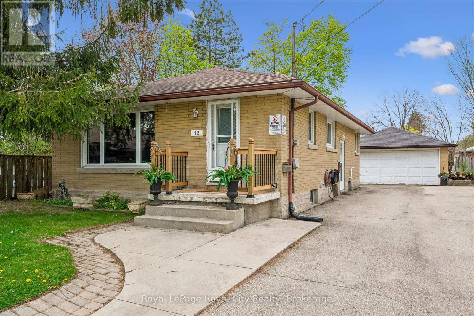 12 DELMAR BOULEVARD