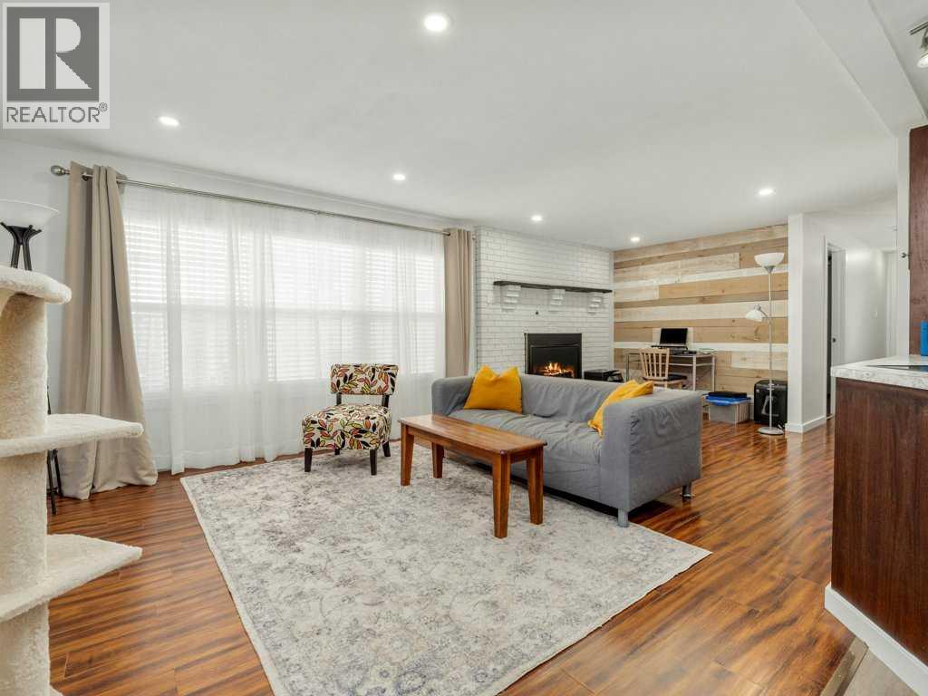 123 Dalhousie Court W