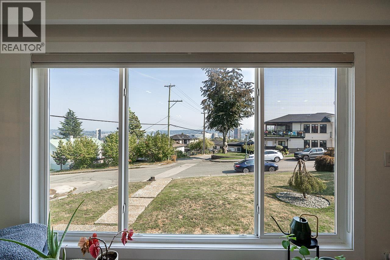 343 CHURCHILL AVENUE