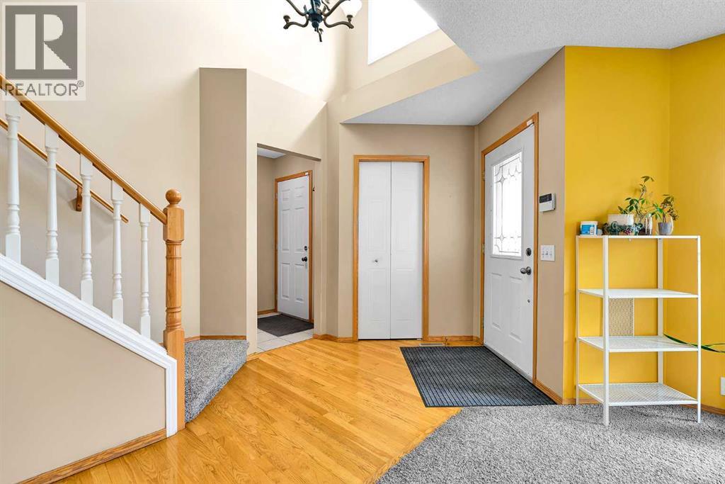 332 Harvest Hills Drive NE