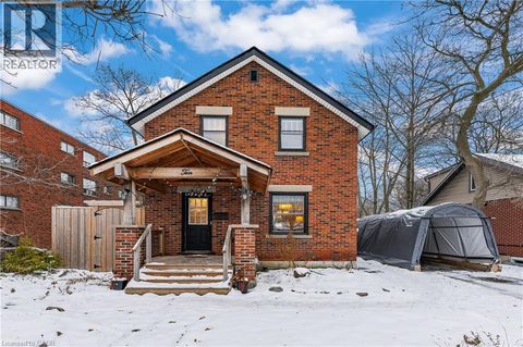 10 SPEEDVALE Avenue W Guelph ON N1H1J4