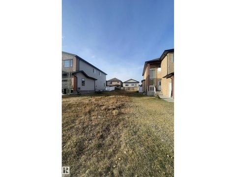 16768 60 ST NW Edmonton AB T5Y0K7