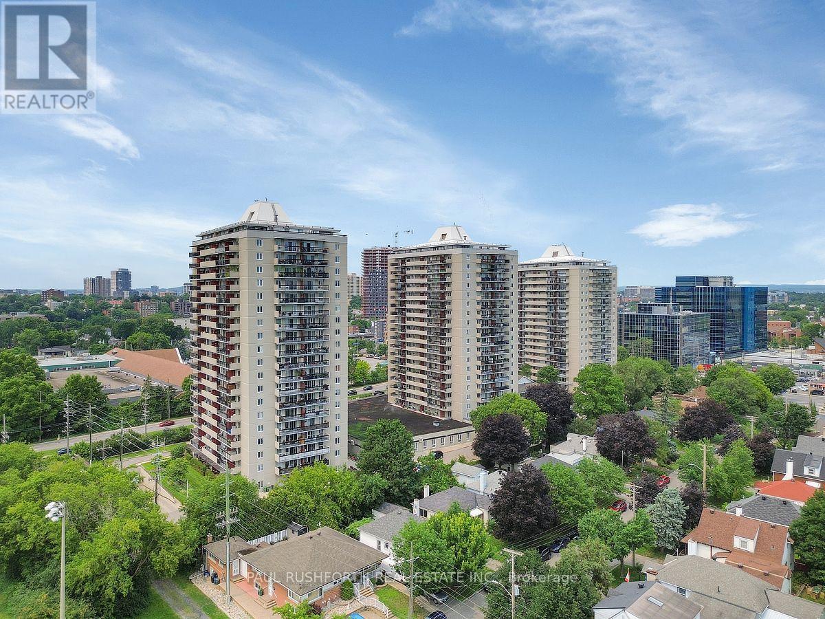 Photo 1 of 28 — 1702 - 158 B MCARTHUR AVENUE Unit 1702, Ottawa, ON K1L8C9