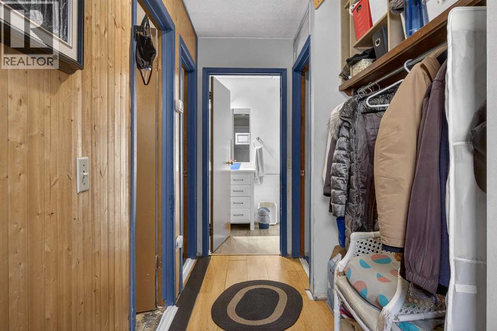 334, 5404 10 Avenue SE