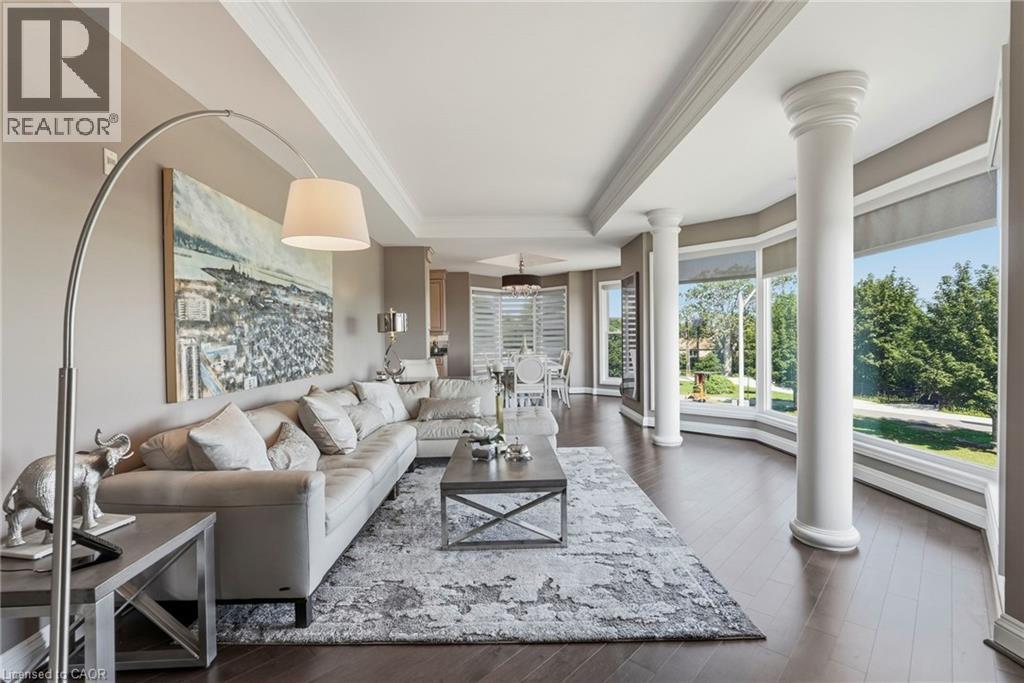 174 MOUNTAIN PARK Avenue Unit# 2W