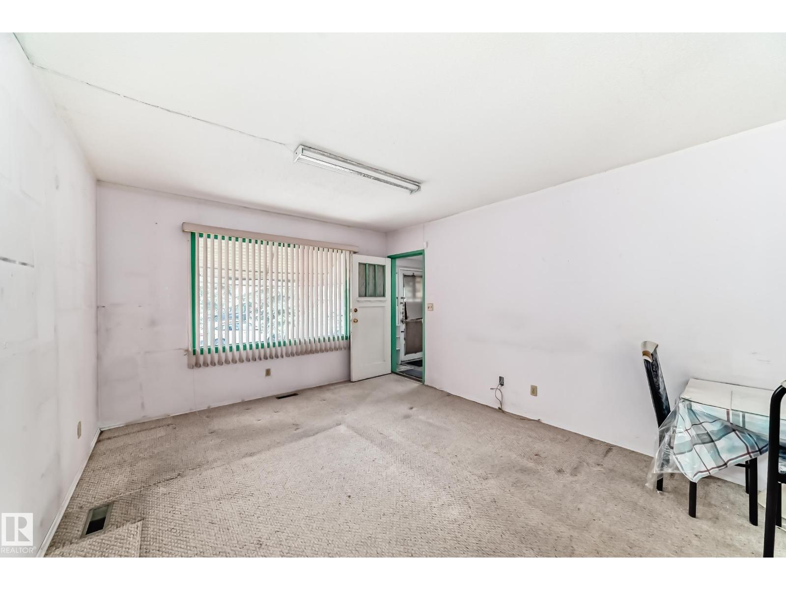 11239 97 ST NW