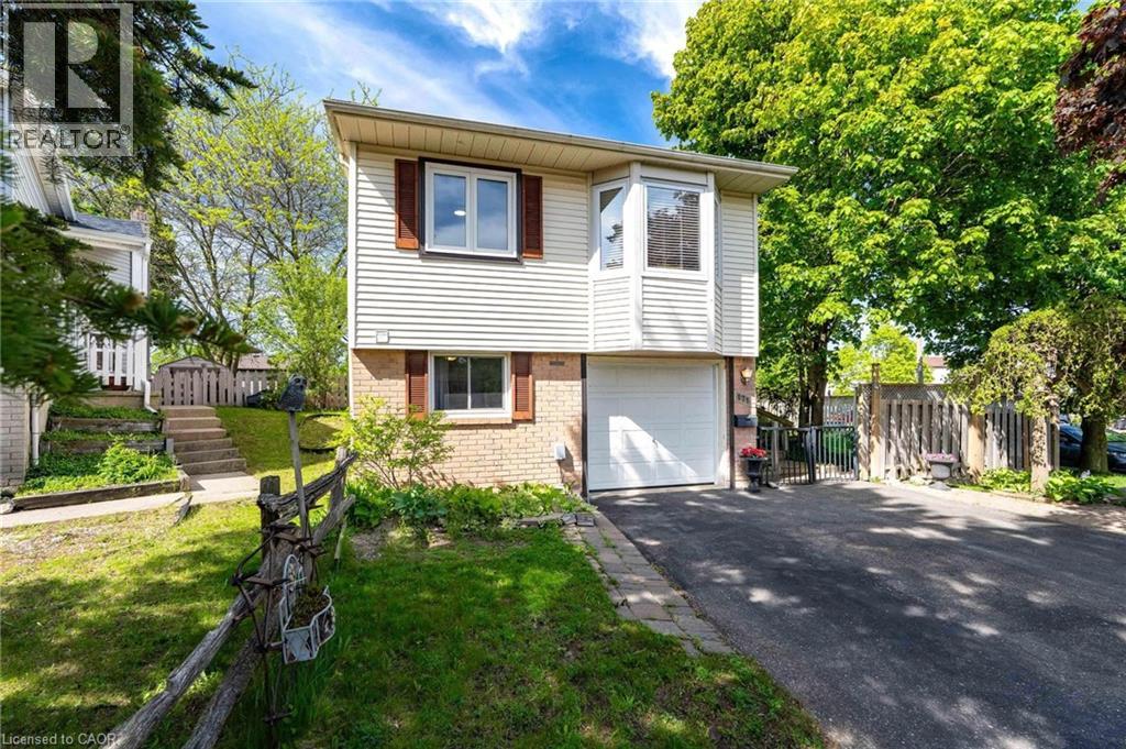 171 HERRON Place