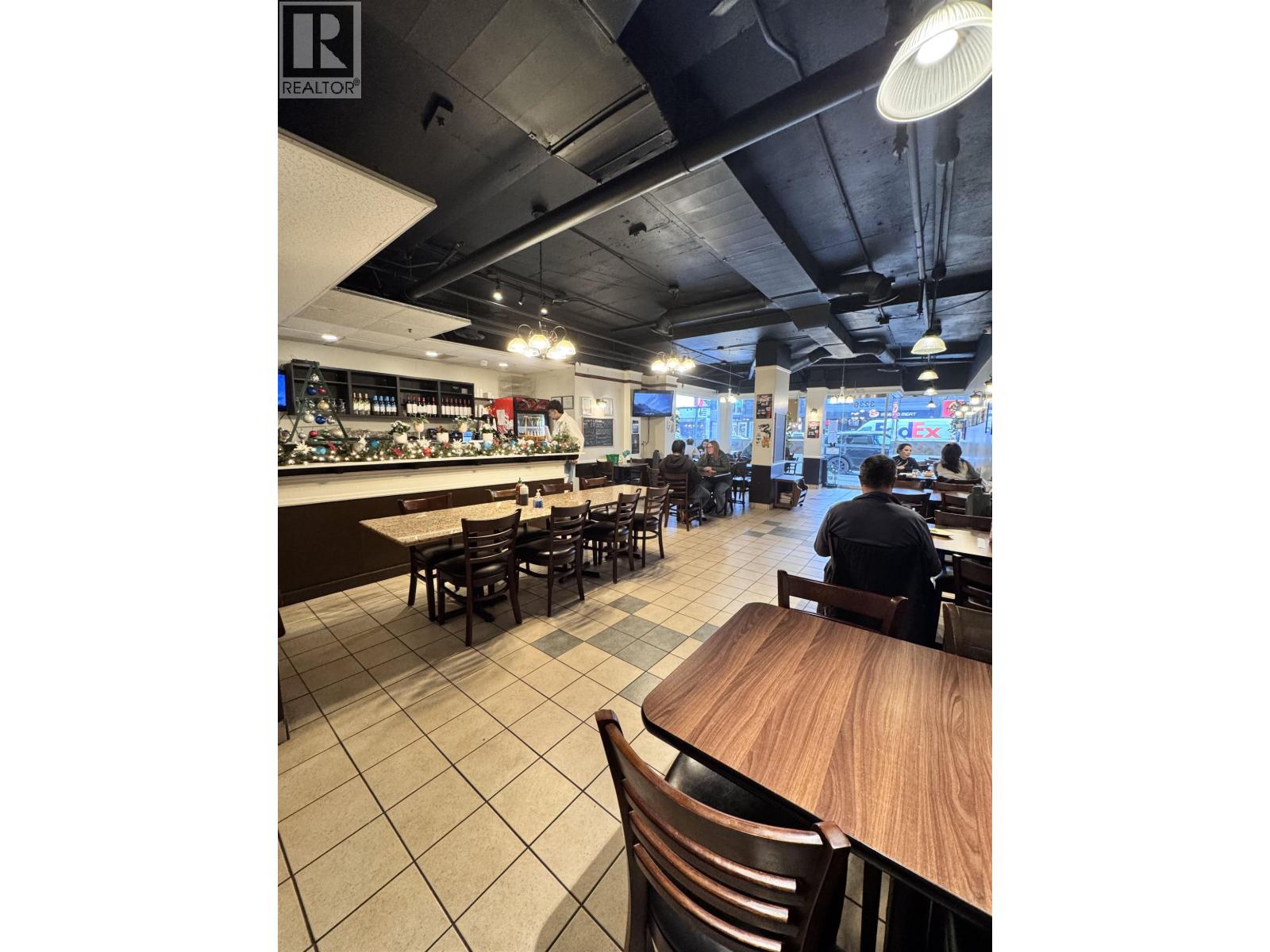 3236 W BROADWAY