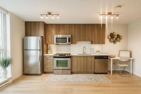 209 13325 102A AVENUE Surrey BC V3T0J5