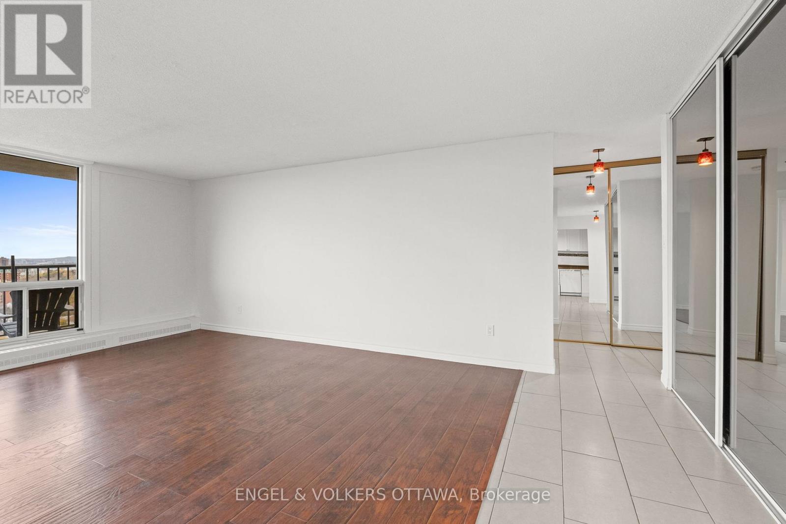 2001 - 665 BATHGATE DRIVE