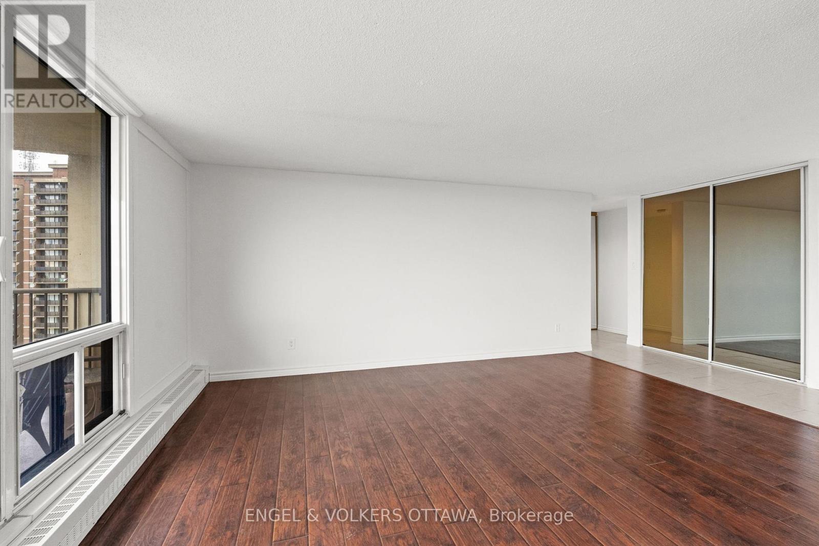 2001 - 665 BATHGATE DRIVE