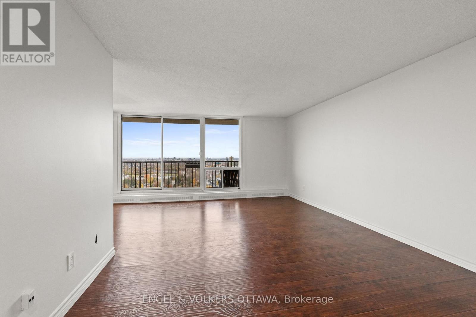 2001 - 665 BATHGATE DRIVE