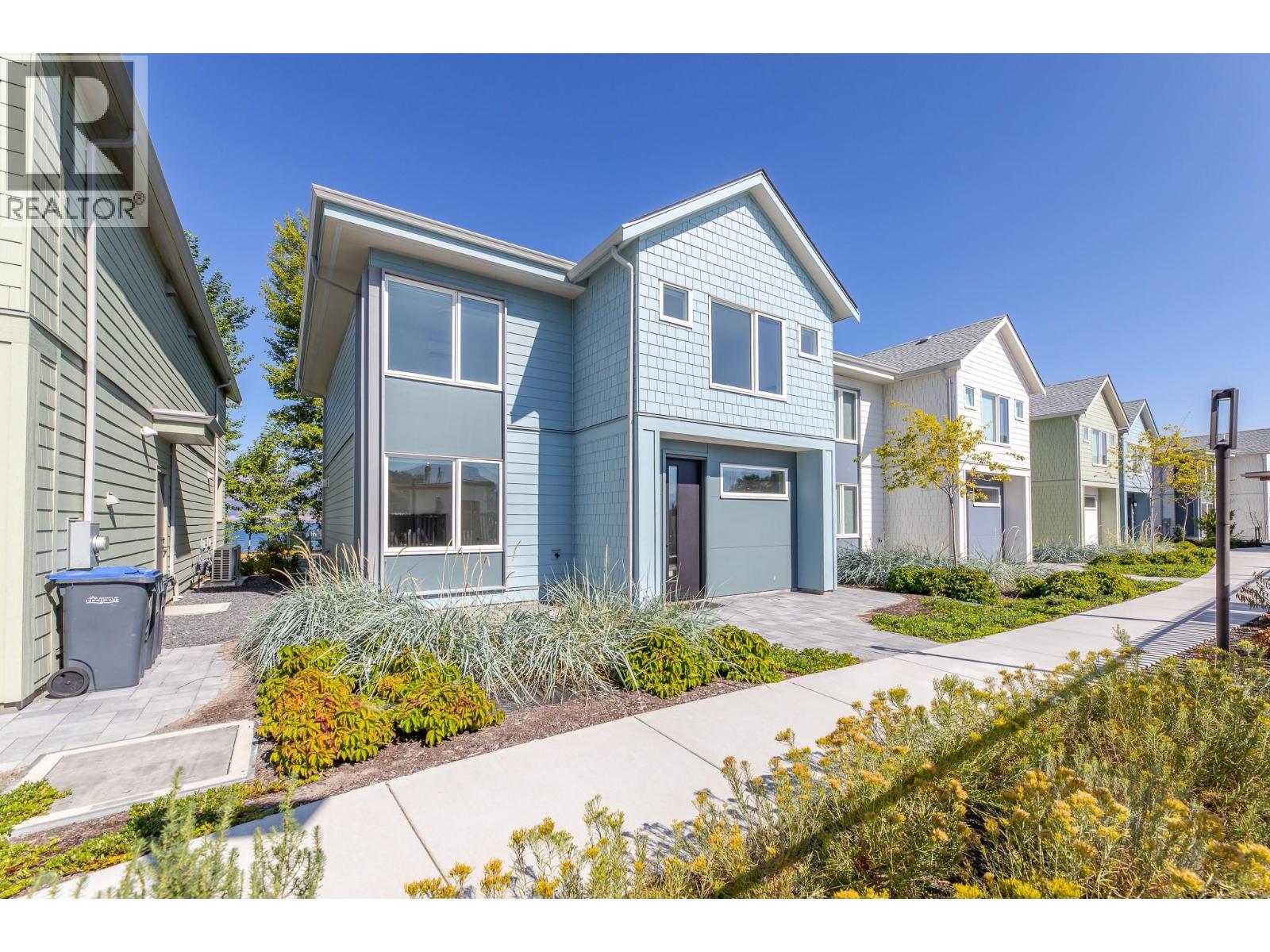 3240 Landry Crescent