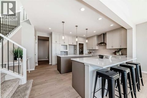 72 Lewisburg Close NE Calgary AB T3P2N4