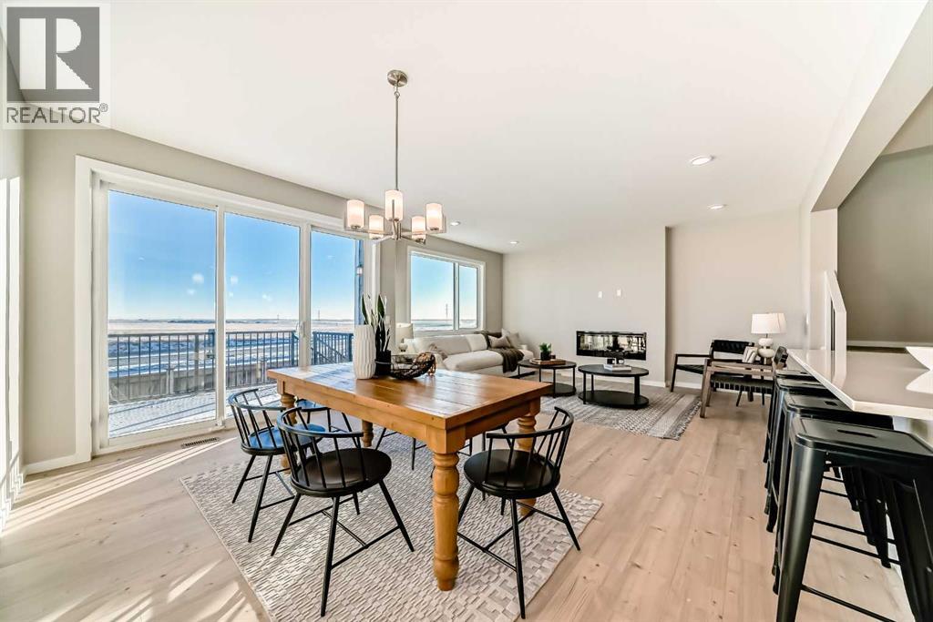 72 Lewisburg Close NE