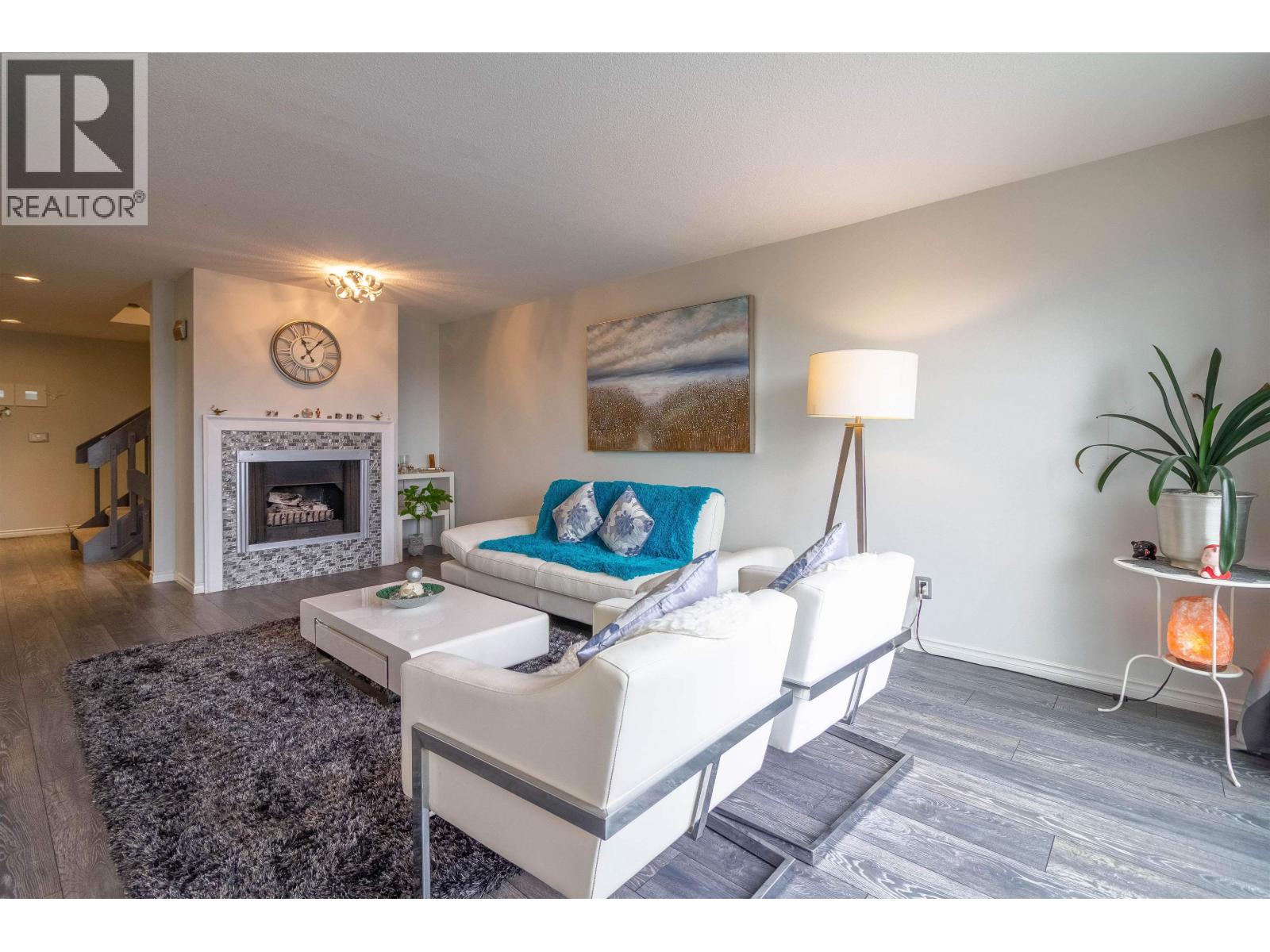 116 2721 ATLIN PLACE