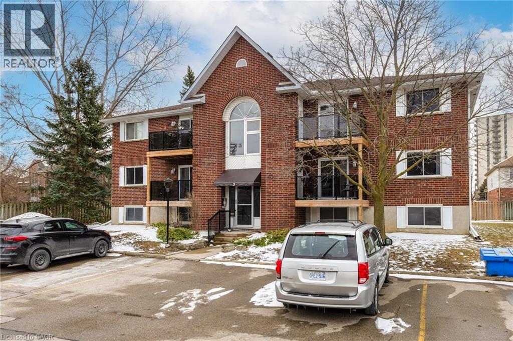 565 GREENFIELD Avenue Unit# 306