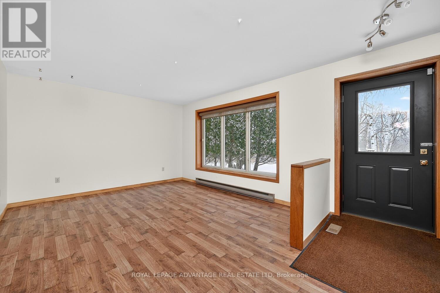 83 BROADVIEW AVENUE W