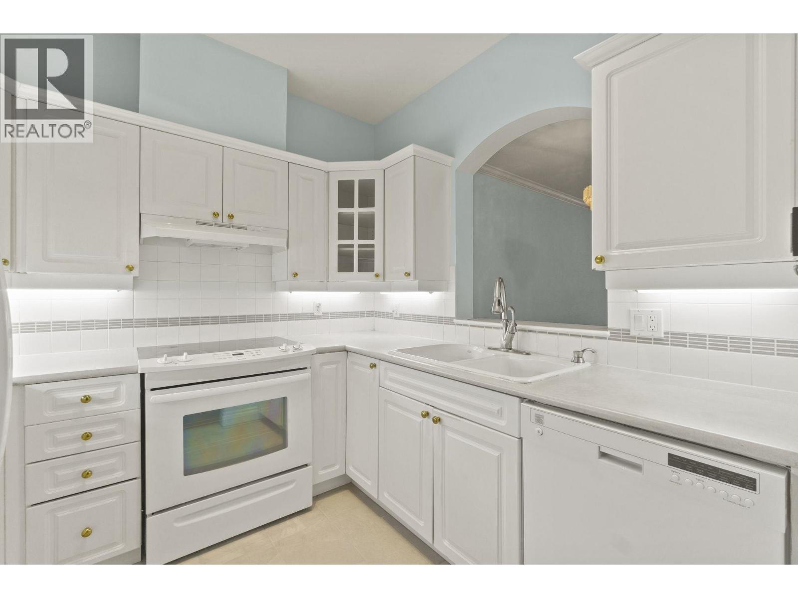 130 3098 GUILDFORD WAY