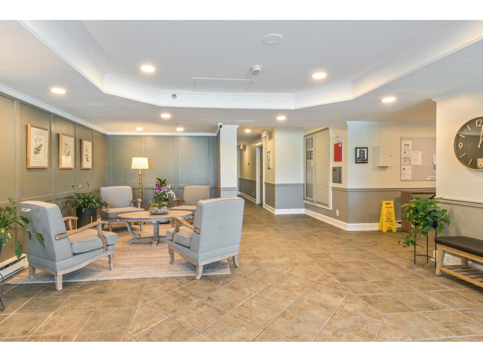 304 3150 GLADWIN ROAD