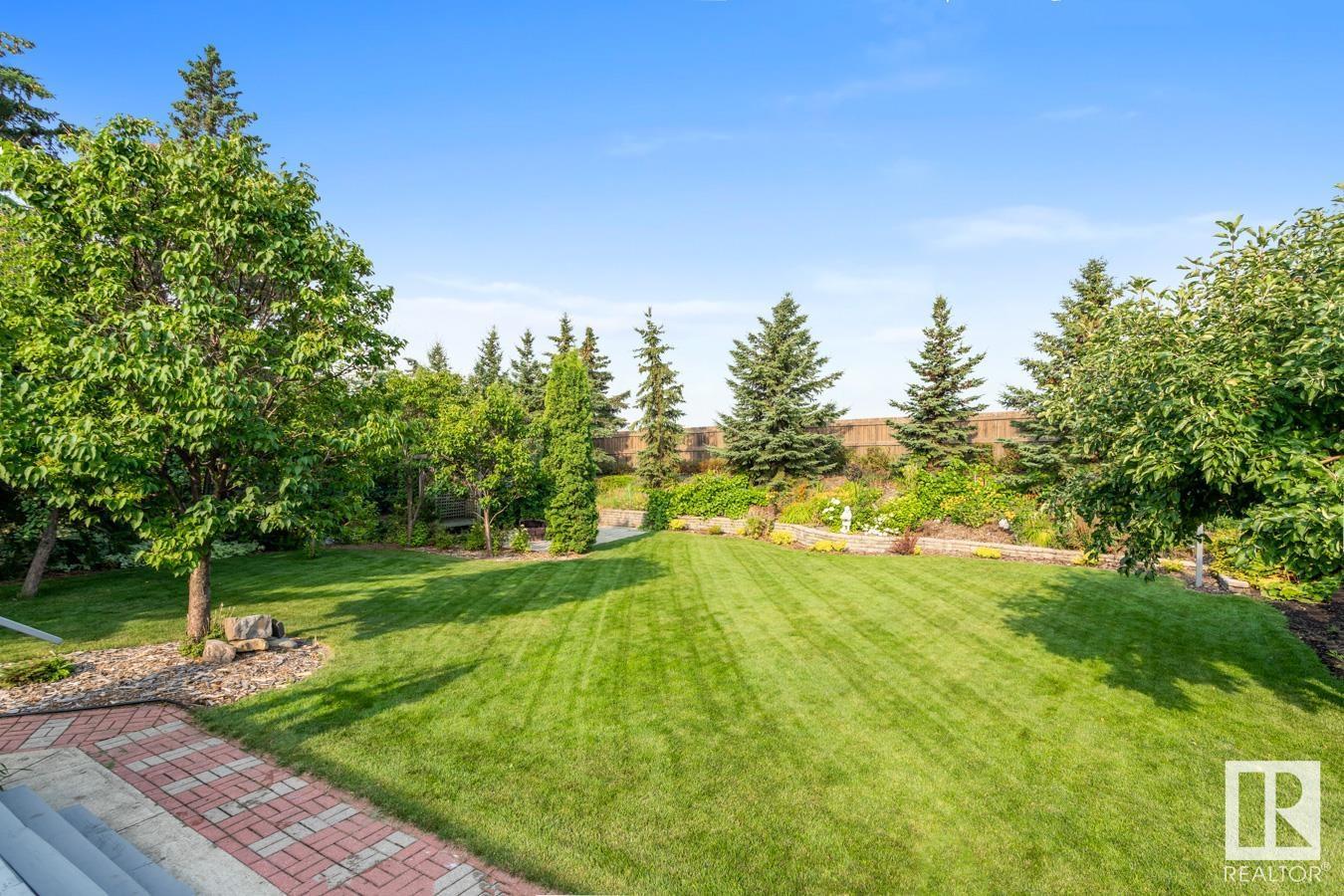 36 MARKHAM CR