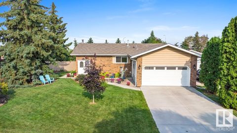 36 MARKHAM CR Sherwood Park AB T8A3T3