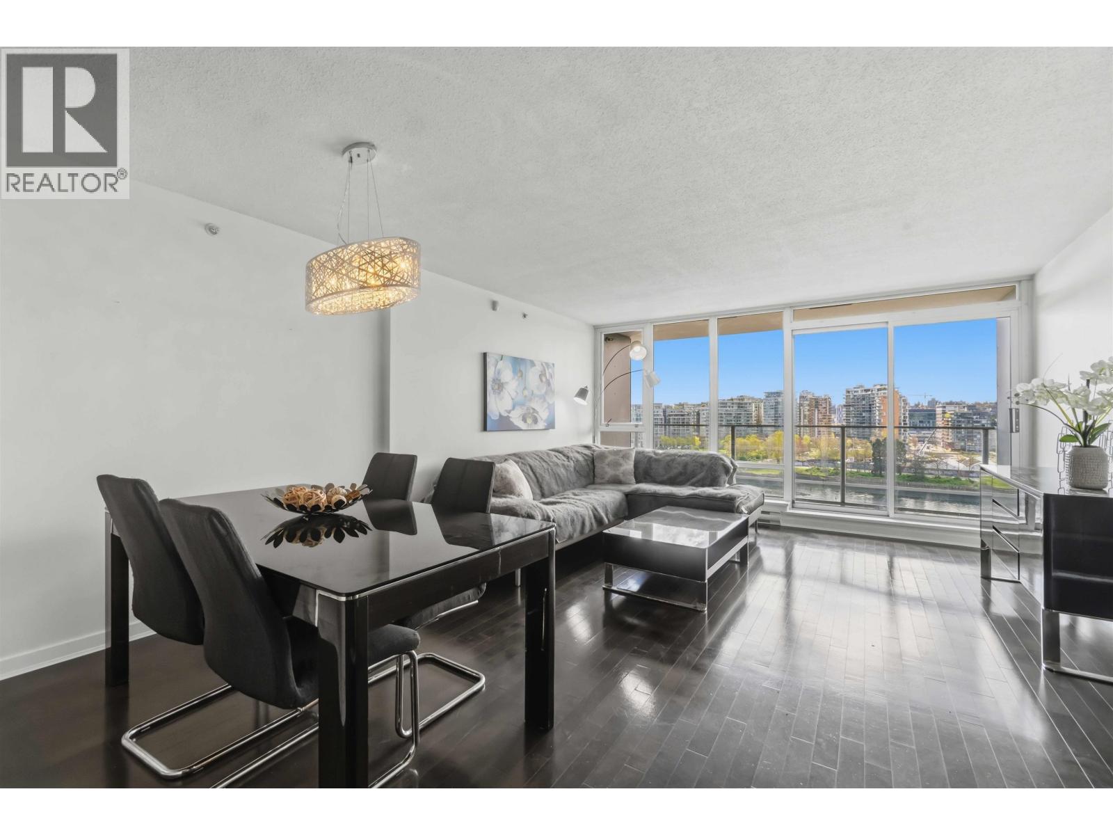 1101 980 COOPERAGE WAY