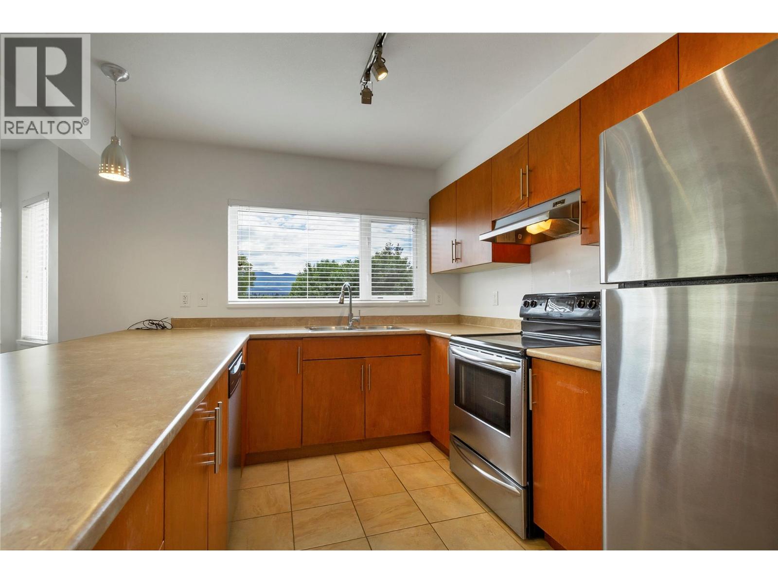4205 27 Street Unit# 206