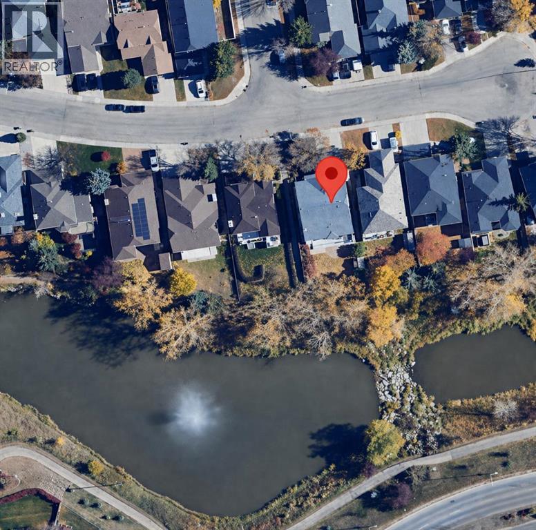 152 Waterstone Place SE