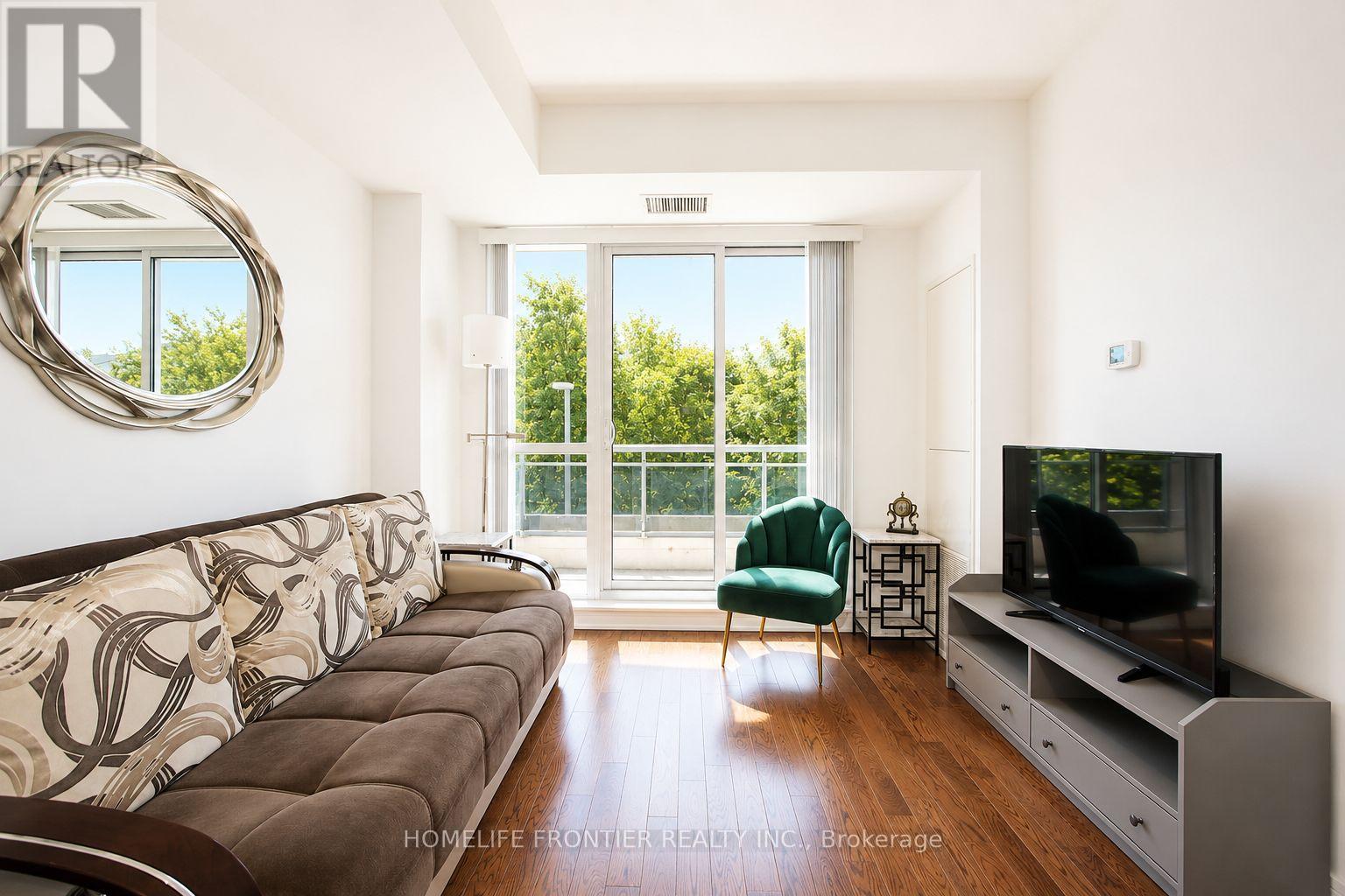 218 - 9191 YONGE STREET