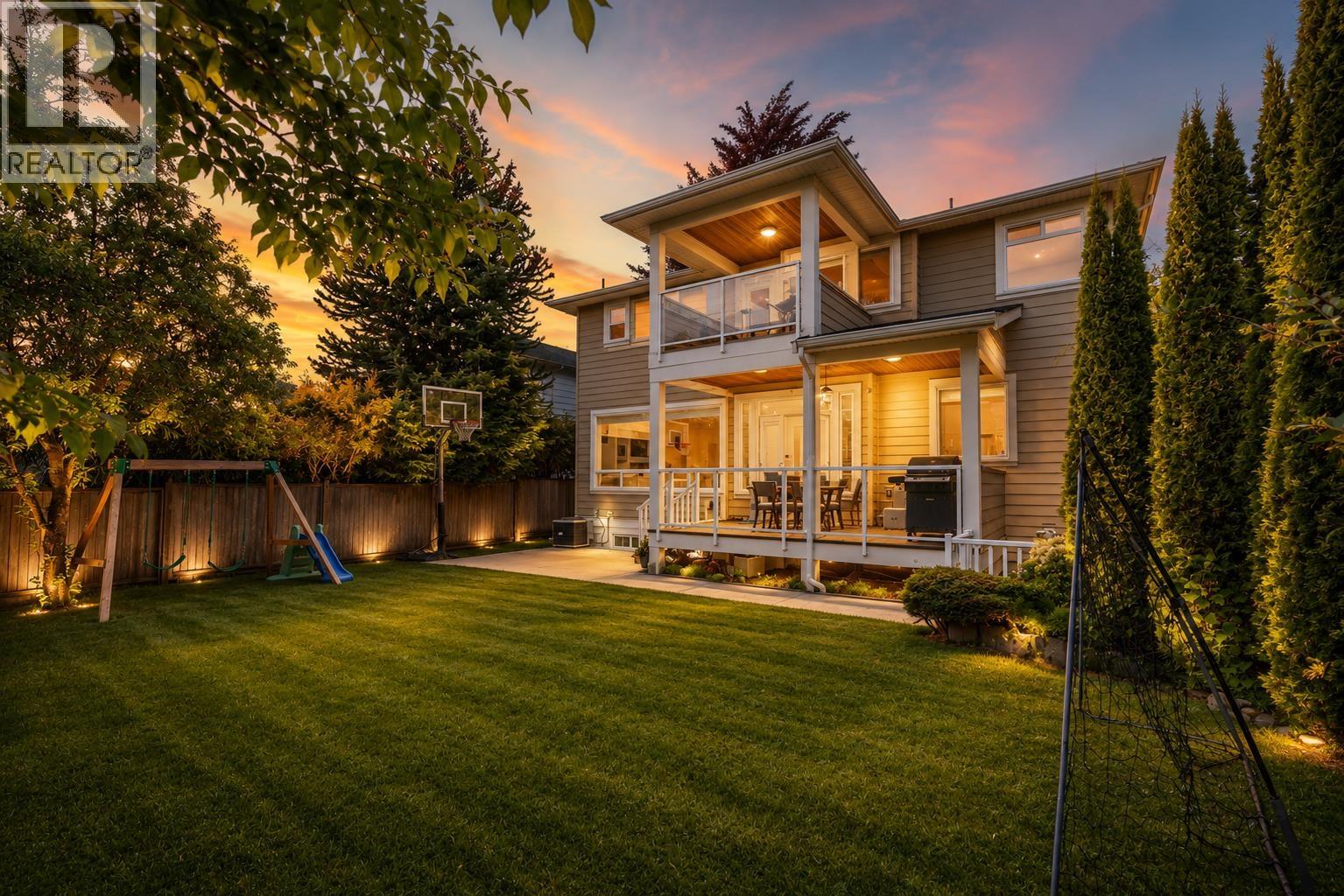 481 W WINDSOR ROAD